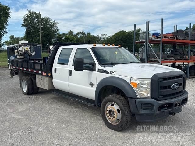 Ford F-550 Комунальні автомобілі / автомобілі загального призначення