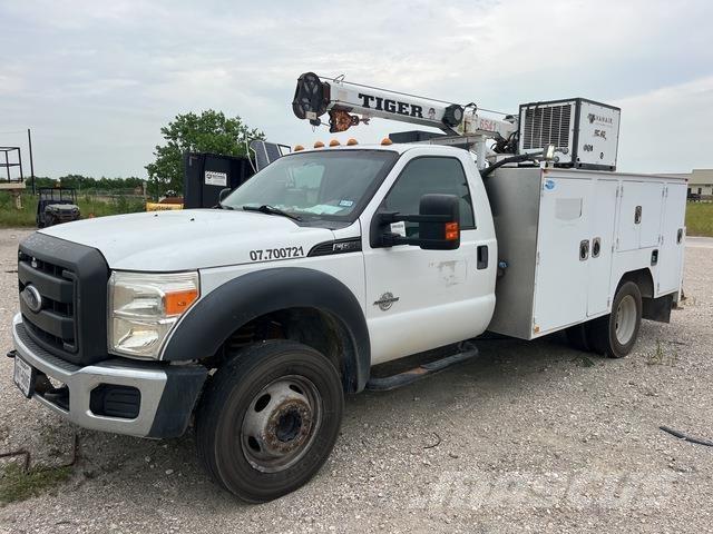 Ford F-550 Комунальні автомобілі / автомобілі загального призначення