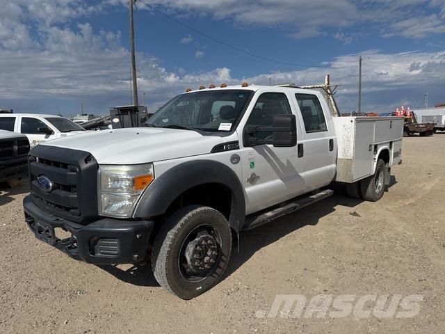 Ford F-550 Пікапи / Бічне розвантаження