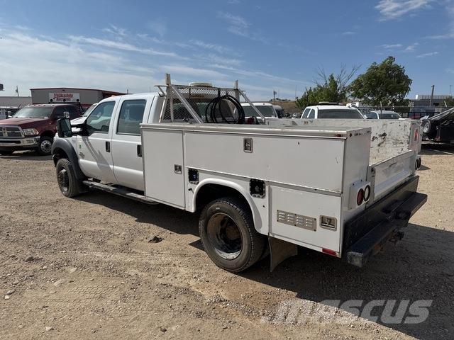 Ford F-550 Пікапи / Бічне розвантаження