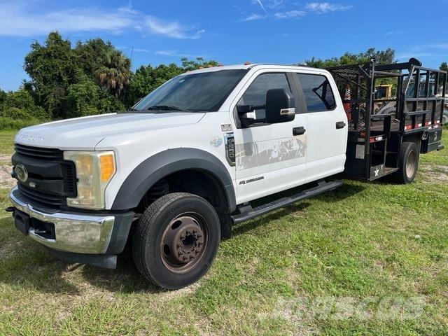 Ford F-550 Пікапи / Бічне розвантаження