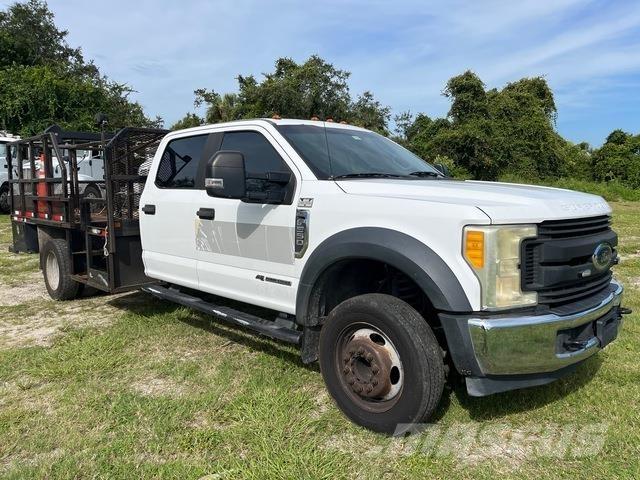 Ford F-550 Пікапи / Бічне розвантаження