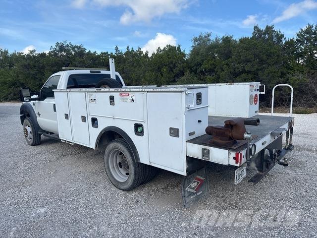 Ford F-550 Пікапи / Бічне розвантаження