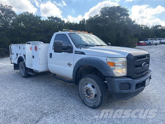 Ford F-550 Пікапи / Бічне розвантаження