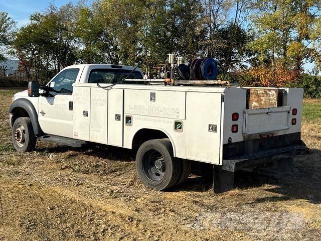 Ford F-550 Комунальні автомобілі / автомобілі загального призначення