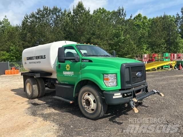 Ford F-650 Поливальні машини