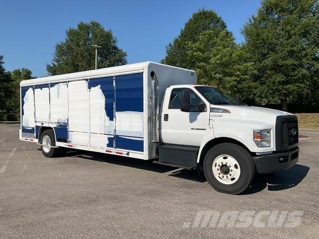 Ford F-650 Вантажівки для доставки напоїв
