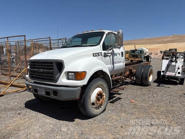 Ford F-650 Кабіни