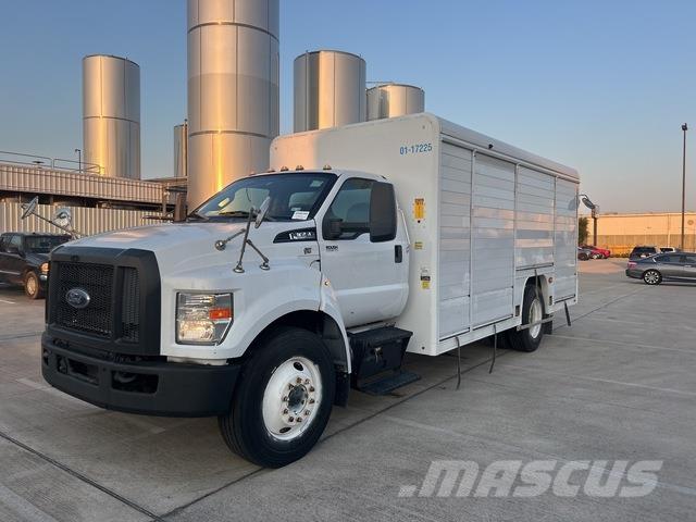 Ford F-650 Вантажівки для доставки напоїв