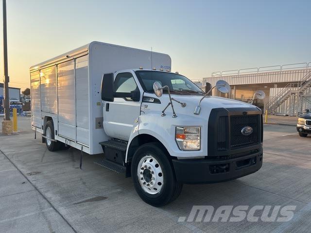 Ford F-650 Вантажівки для доставки напоїв