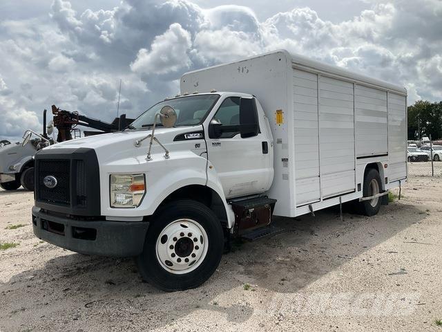 Ford F-650 Вантажівки для доставки напоїв