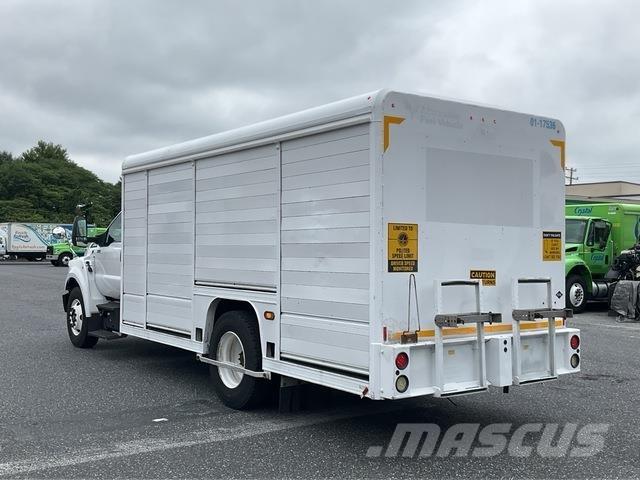 Ford F-650 Вантажівки для доставки напоїв
