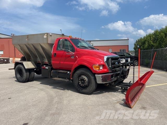 Ford F-650 Снігоочищувальні ножі та плуги