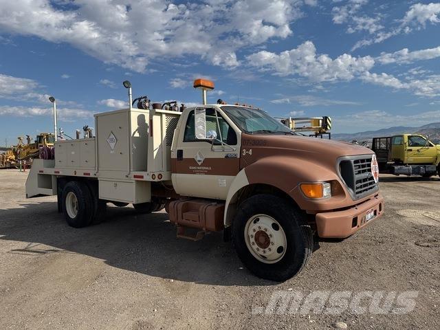 Ford F-650 Вантажівки-цистерни