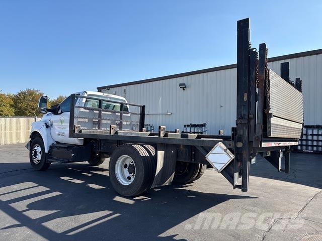 Ford F-650 Вантажівки-платформи/бокове розвантаження