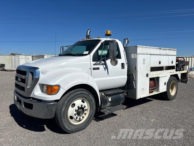 Ford F-650 Пікапи / Бічне розвантаження
