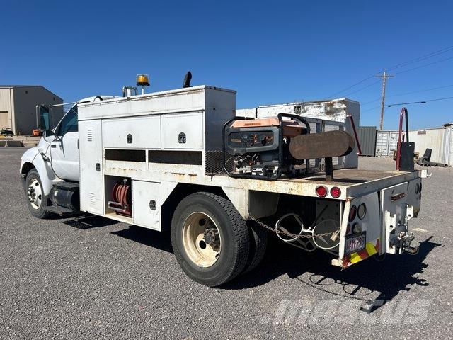 Ford F-650 Пікапи / Бічне розвантаження