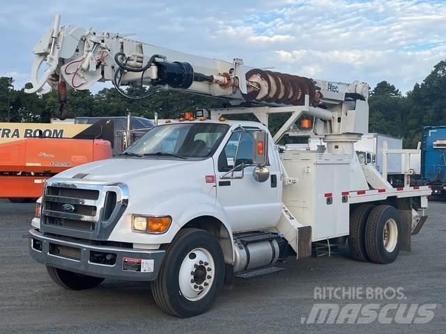 Ford F-750 Пересувні бурові установки