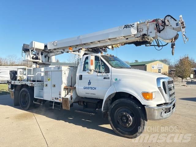 Ford F-750 Пересувні бурові установки