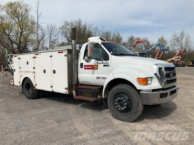 Ford F-750 Комунальні автомобілі / автомобілі загального призначення
