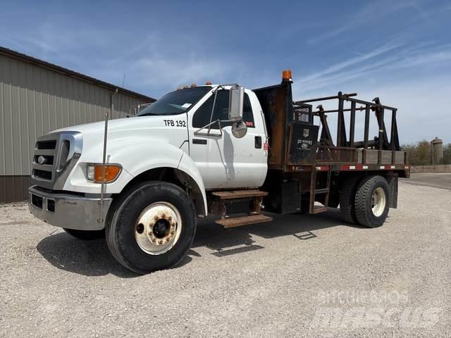 Ford F-750 Будтехніка - Інші