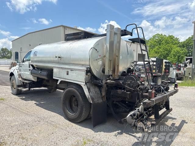 Ford F-750 Бетономішалки (Автобетонозмішувачі)
