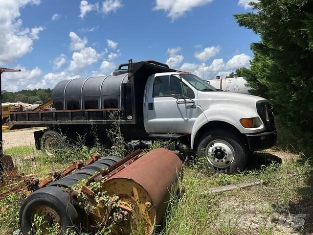 Ford F-750 Будтехніка - Інші