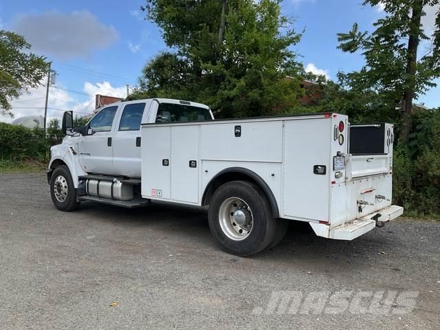 Ford F-750 Пікапи / Бічне розвантаження