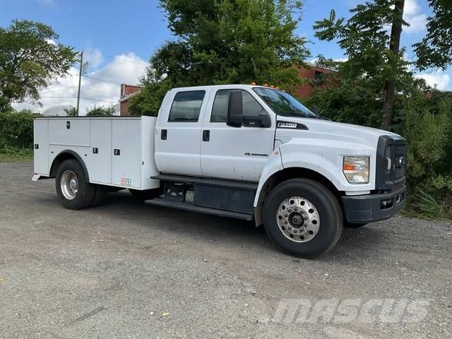 Ford F-750 Пікапи / Бічне розвантаження