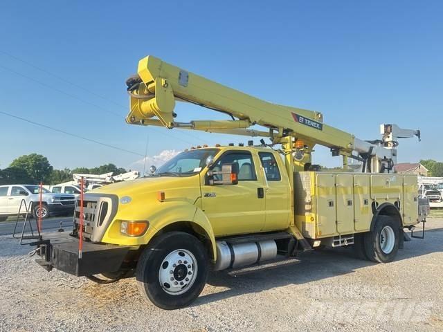 Ford F-750 Автовишки на базі вантажівки