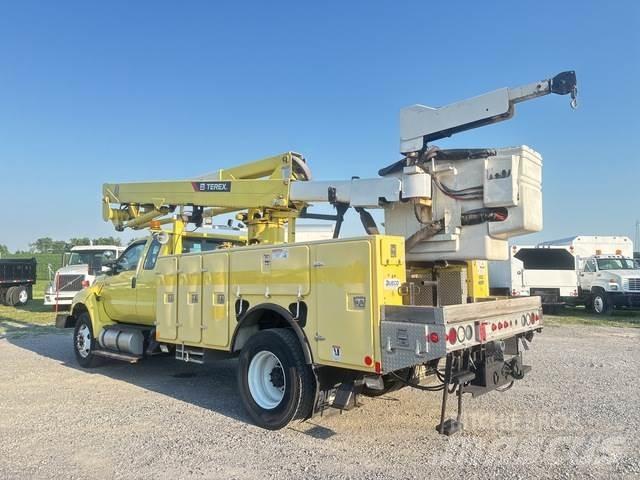Ford F-750 Автовишки на базі вантажівки