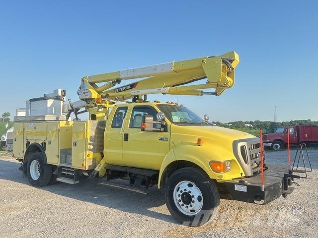 Ford F-750 Автовишки на базі вантажівки