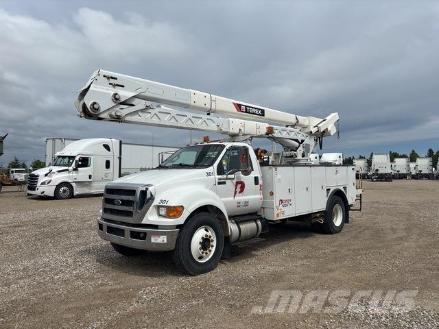 Ford F-750 Автовишки на базі вантажівки