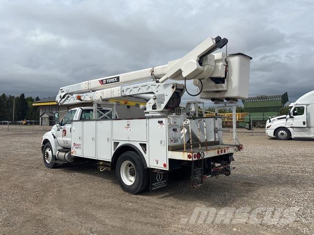 Ford F-750 Автовишки на базі вантажівки