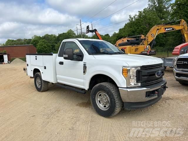 Ford F250 Пікапи / Бічне розвантаження