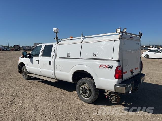 Ford F350 Пікапи / Бічне розвантаження