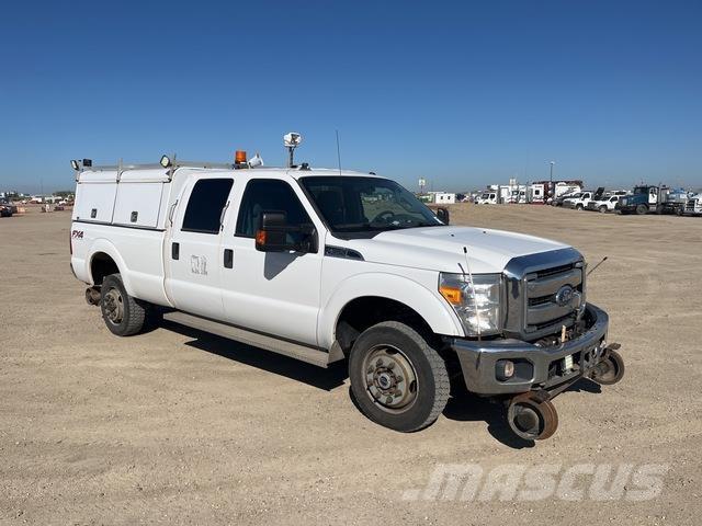 Ford F350 Пікапи / Бічне розвантаження