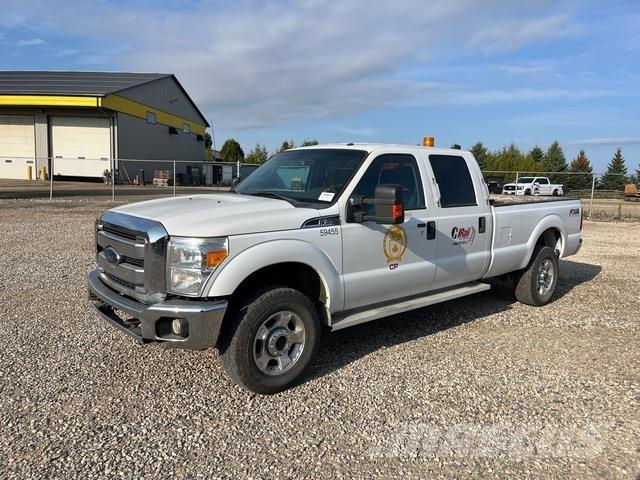 Ford F350 Пікапи / Бічне розвантаження