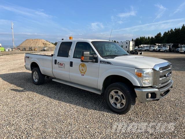 Ford F350 Пікапи / Бічне розвантаження