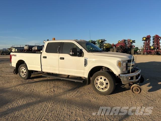 Ford F350 Пікапи / Бічне розвантаження