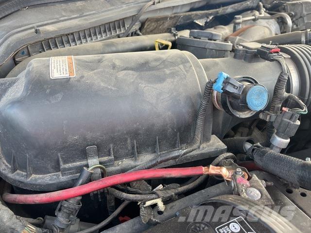 Ford F550 Вантажівки-платформи/бокове розвантаження