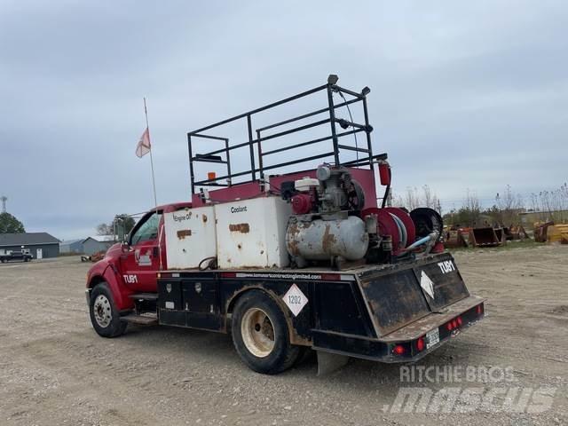 Ford F650 Вантажівки-цистерни