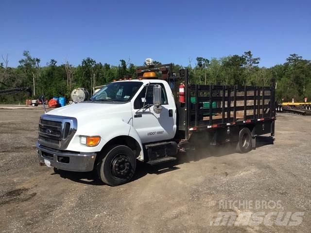 Ford F650 Вантажівки-платформи/бокове розвантаження