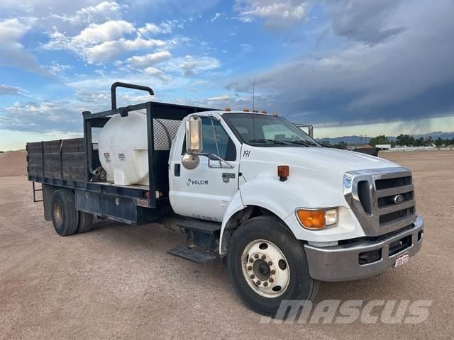 Ford F650 Поливальні машини