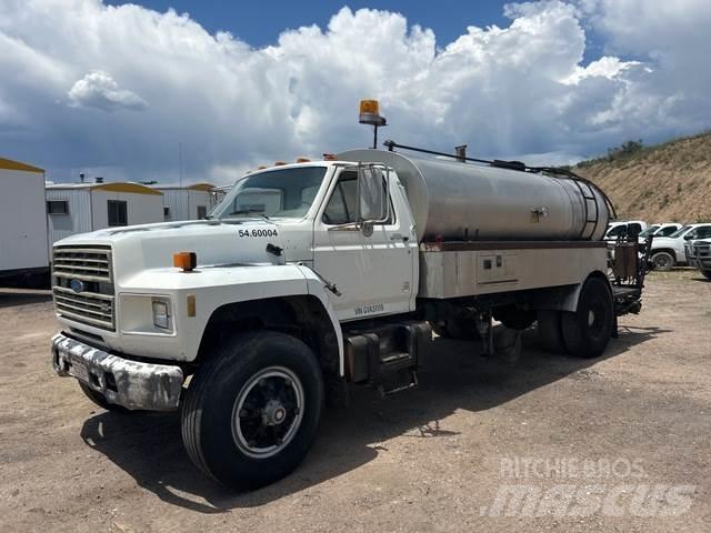 Ford F700 Бетономішалки (Автобетонозмішувачі)