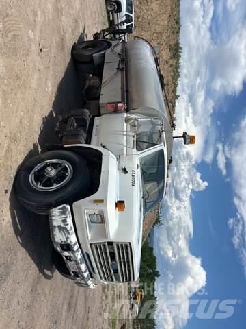 Ford F700 Бетономішалки (Автобетонозмішувачі)