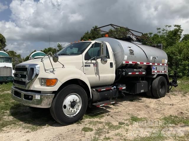 Ford F750 Бетономішалки (Автобетонозмішувачі)