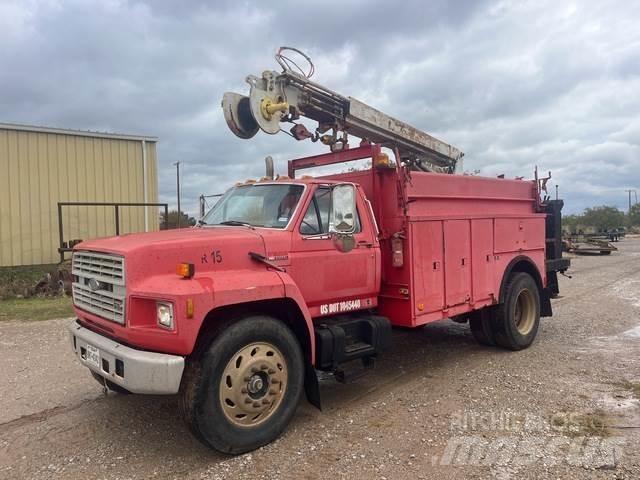 Ford F800 Пікапи / Бічне розвантаження