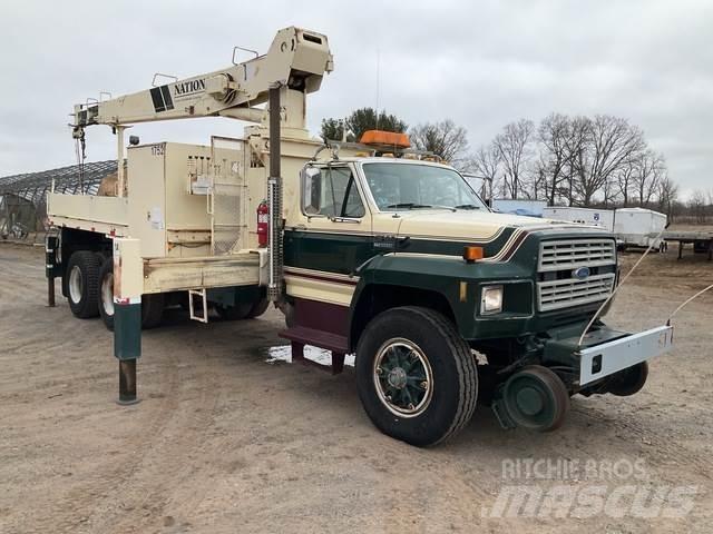 Ford FT900F Вантажівки / спеціальні