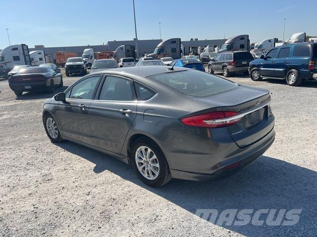 Ford Fusion Автомобілі